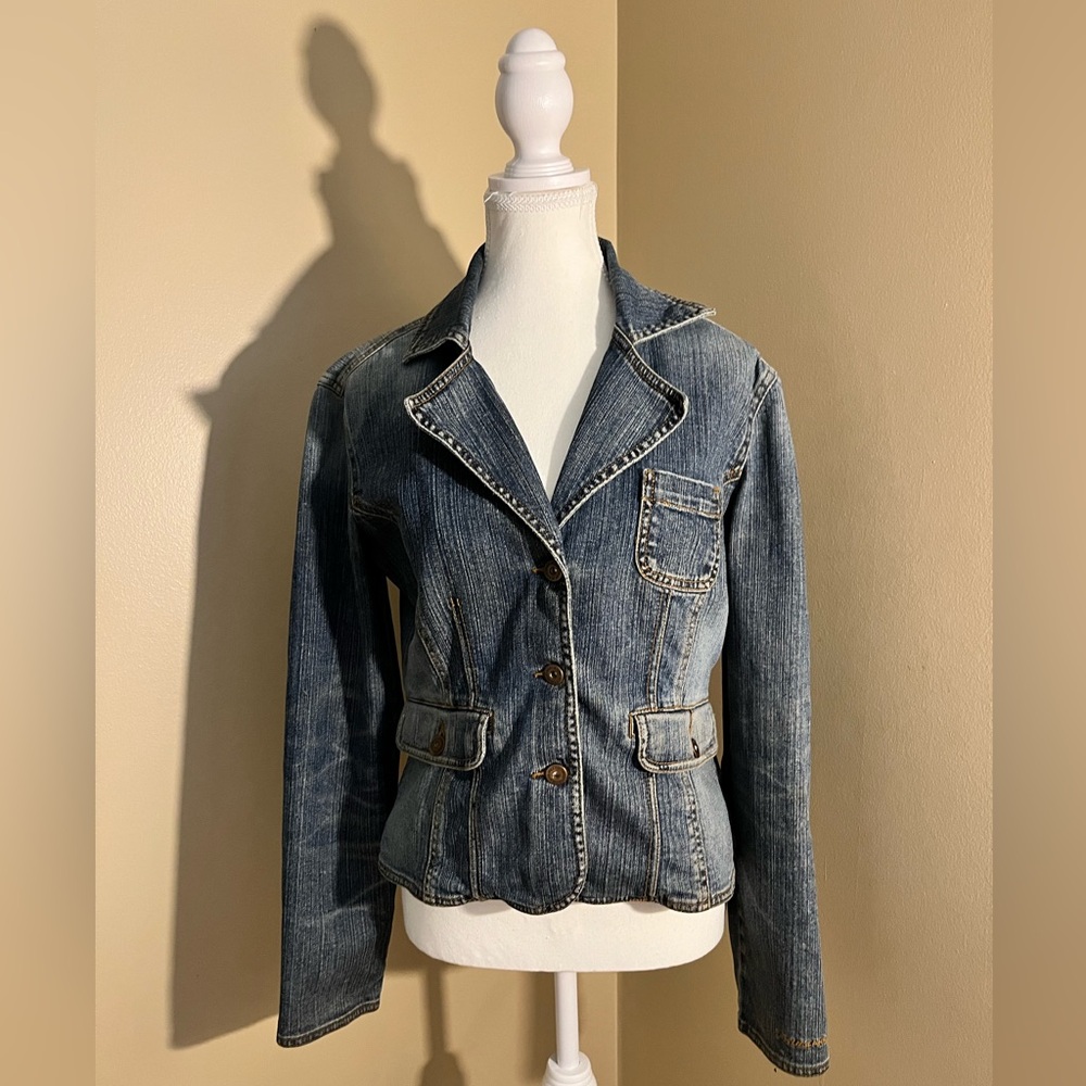 DKNY Jeans Designer Distressed Denim Jacket Women’s Medium Wash Size Small